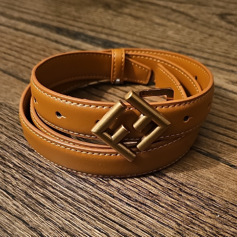 Tan Leather Belt with Gold Geometric Buckle - Picture 3 of 6